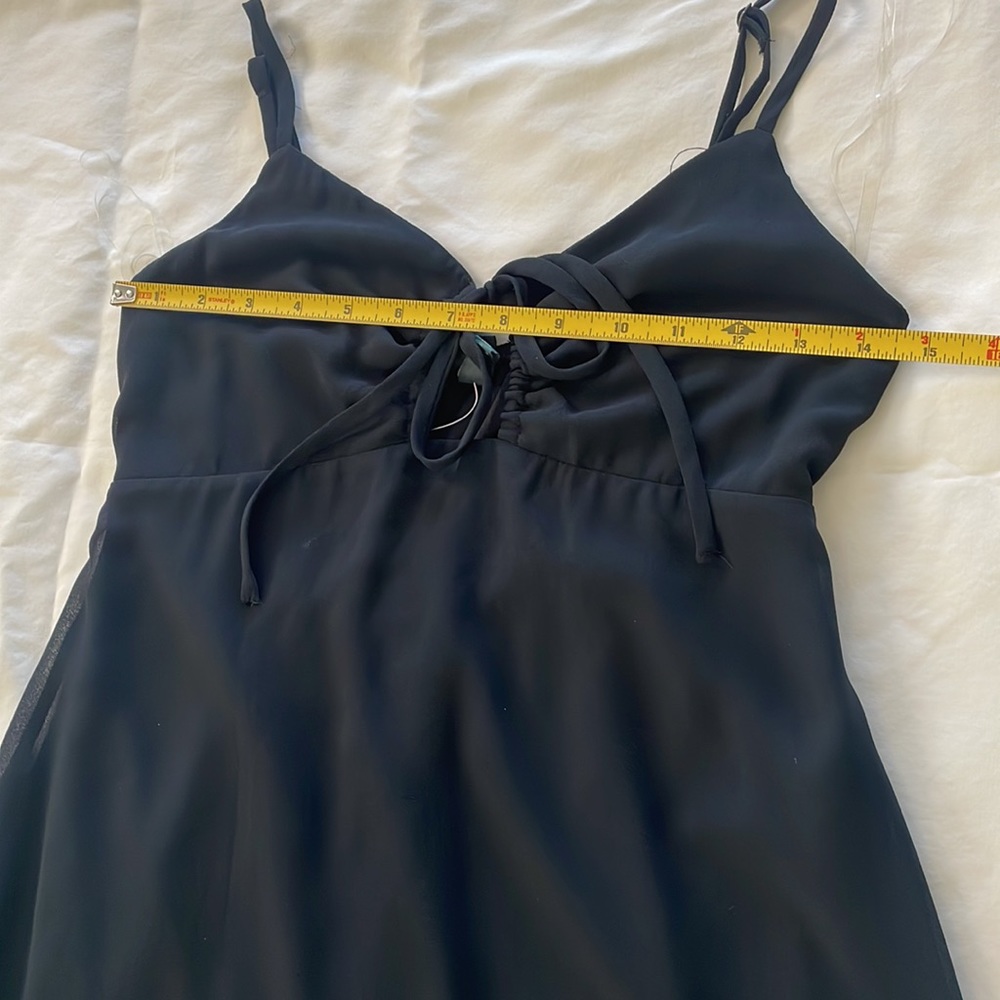 Lady black dress,